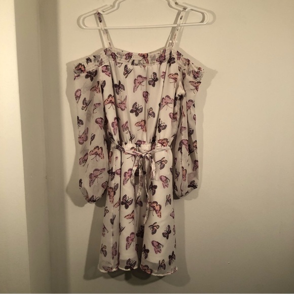 Place Butterfly off the Shoulder Midi Dress with waist tie - Picture 1 of 6
